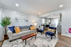Newly Updated Home about 3 Mi to Downtown Charlotte!